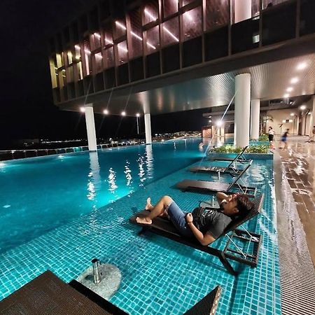 家庭式公寓 Bali Residences Melaka Экстерьер фото