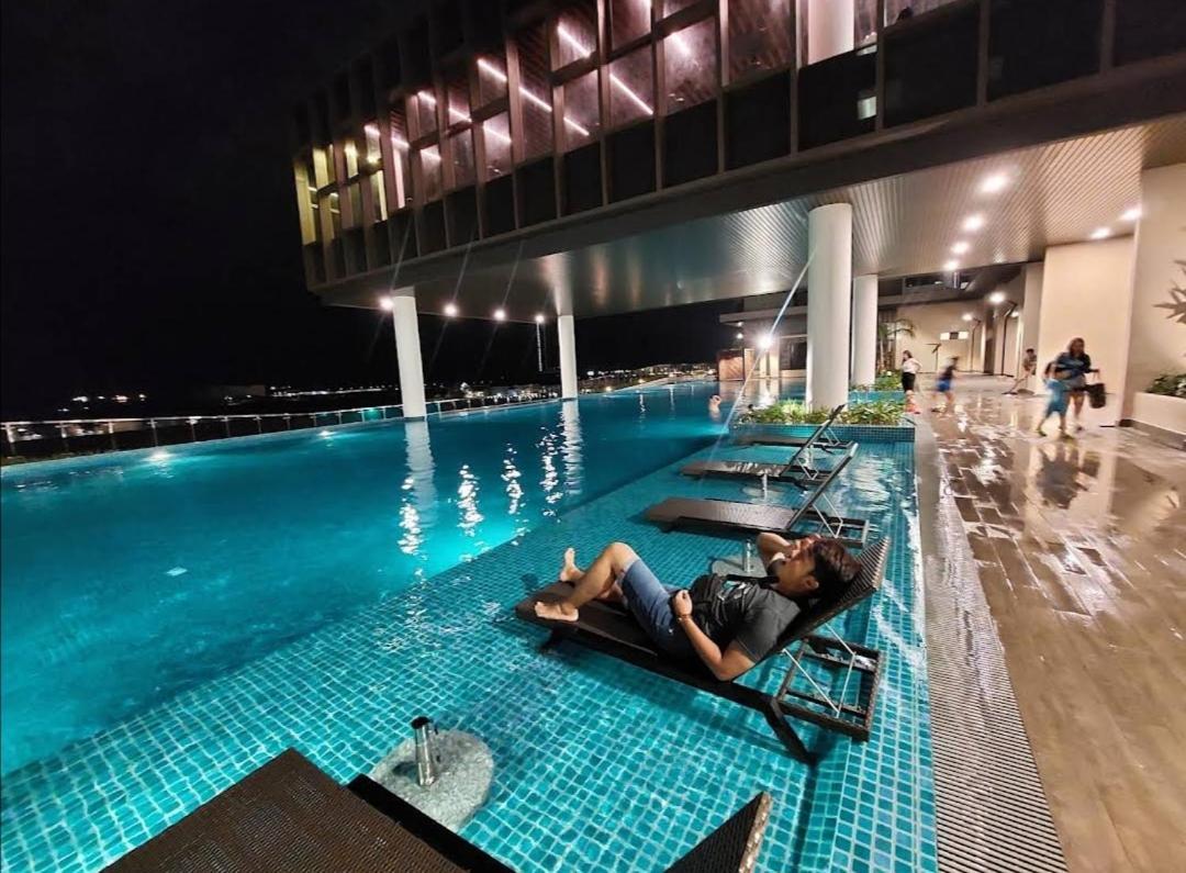 家庭式公寓 Bali Residences Melaka Экстерьер фото